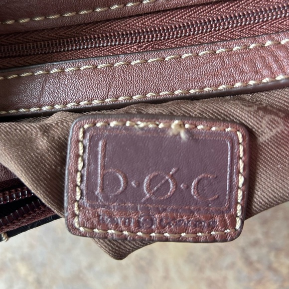 b.o.c. Vegan pebbled like leather shoulder purse in black and brown like new - Picture 12 of 13